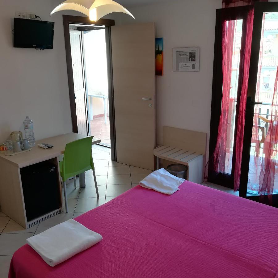La Locanda Del Mare B&B La Caletta Esterno foto