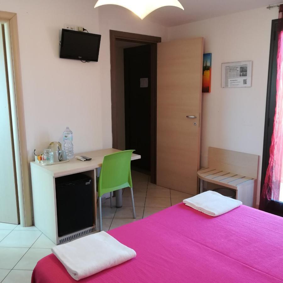 La Locanda Del Mare B&B La Caletta Esterno foto