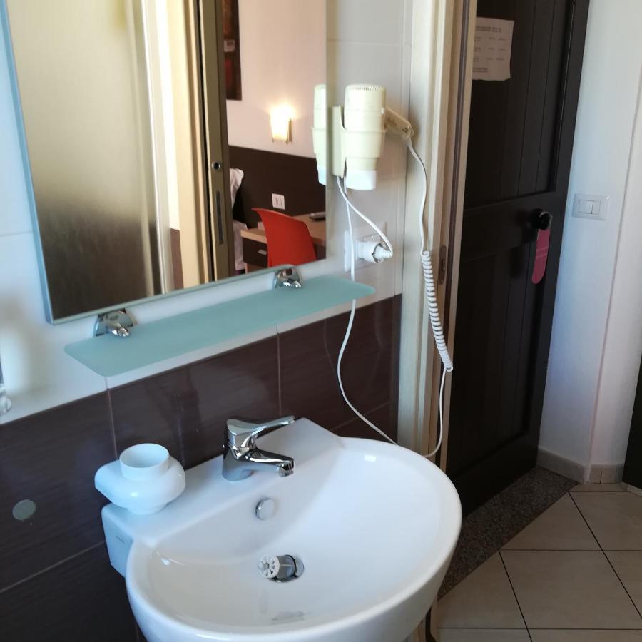 La Locanda Del Mare B&B La Caletta Esterno foto