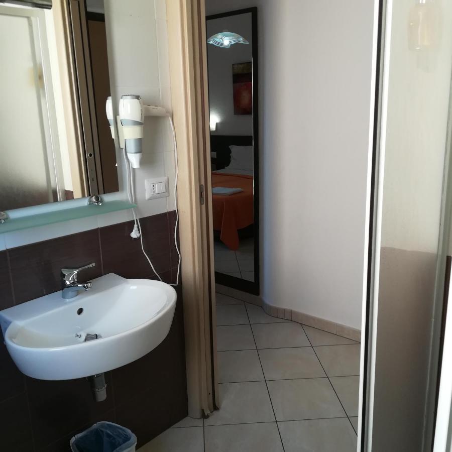 La Locanda Del Mare B&B La Caletta Esterno foto