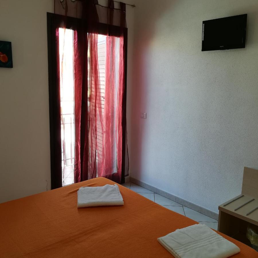 La Locanda Del Mare B&B La Caletta Esterno foto