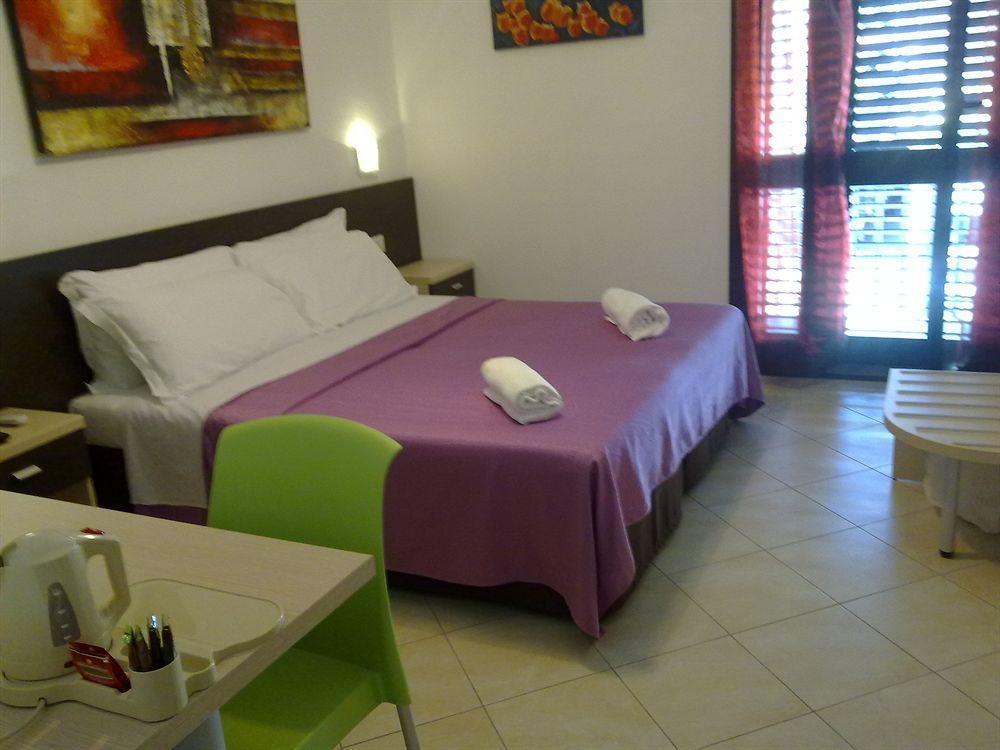 La Locanda Del Mare B&B La Caletta Esterno foto